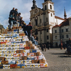 Pyramida na náměstí